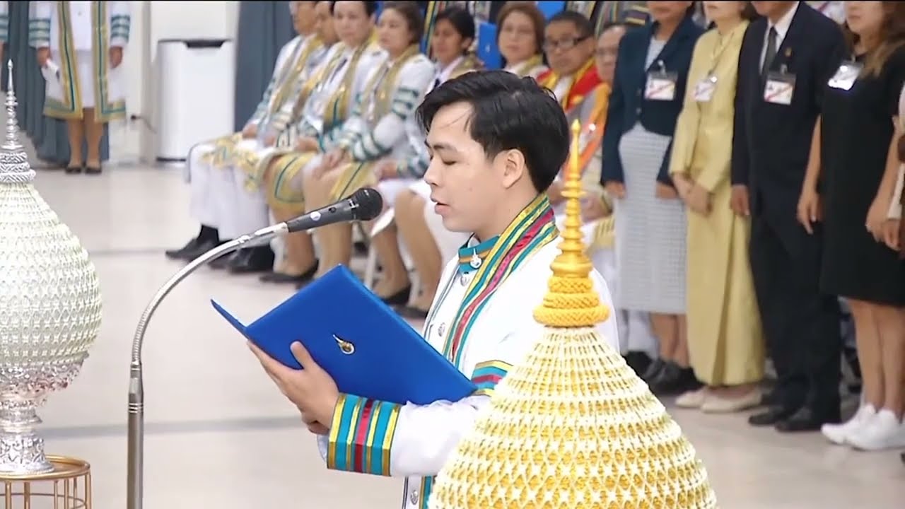 ประธานองคมนตรี ไปมอบปริญญาบัตรแก่ผู้สำเร็จการศึกษา จากมหาวิทยาลัยเทคโนโลยีราชมงคลตะวันออก