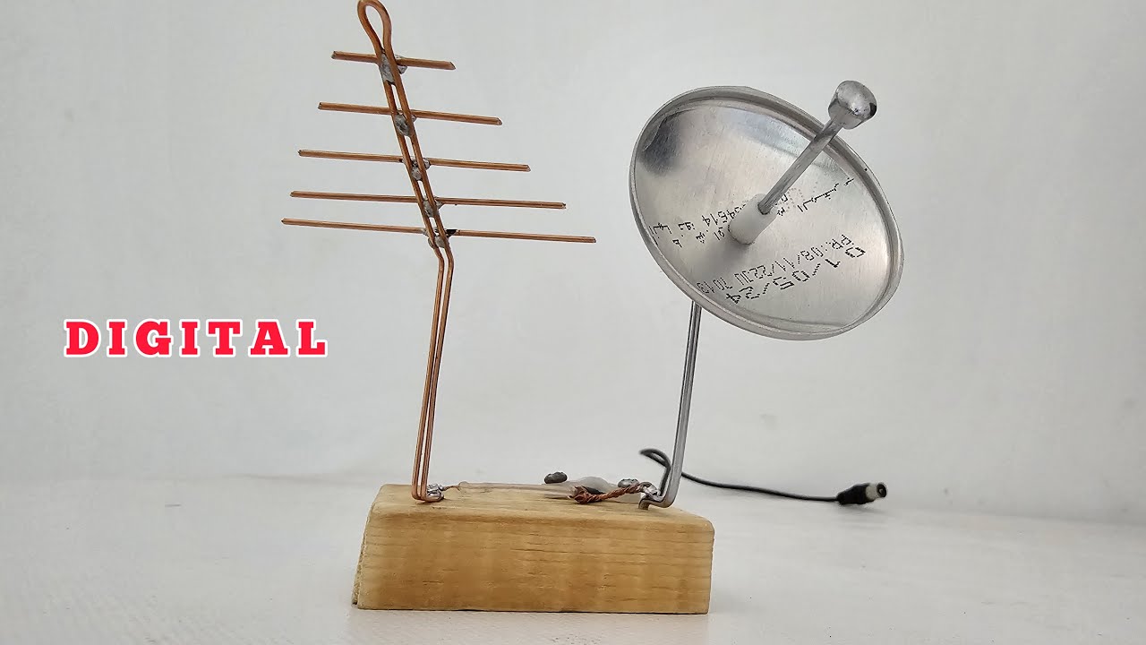 How to make a double headed digital tv antenna - YouTube