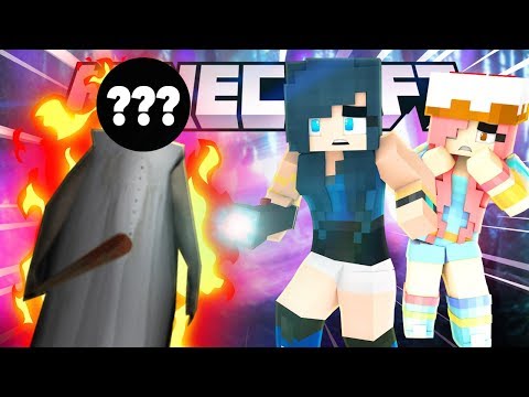 what-is-she-hiding?-minecraft-granny-horror-map!