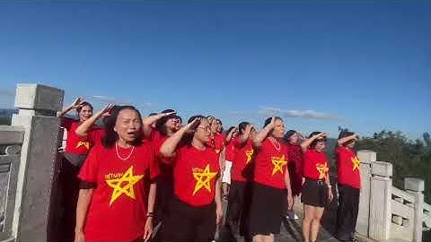 Hát Quốc Ca Tại Cột Cờ Lũng Cú