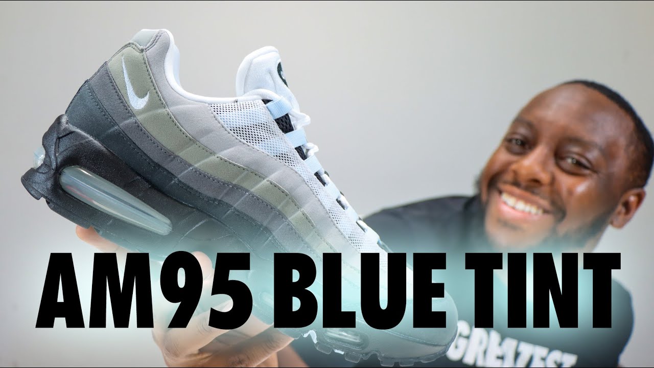 靴 26 NIKE AIR MAX 95 BLUE TINT BIG BUBBLE Air Max 95 Blue Tint Aluminium Big Bubble Schopes On Foot