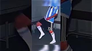 Leo Messi Juggling His Shoe