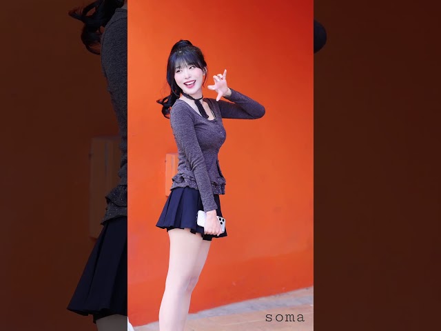 팬서비스  시작해볼까?   #천소윤  #千昭允 #천소윤치어리더  #삼성라이온즈  #광주  #치어리더출근길 #치어리더