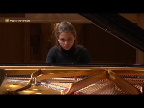 Marina Yakhlakova - Schubert. Andante poco mosso (D.845, mv.II)