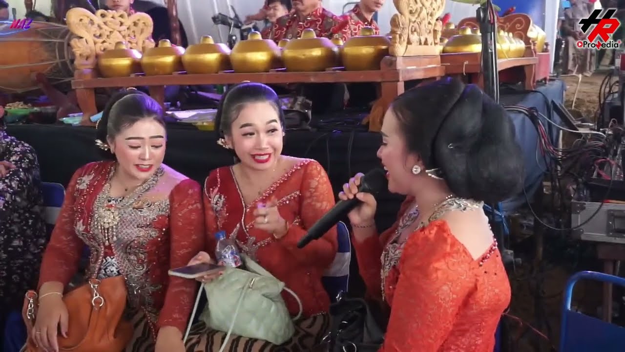 RONDO AYU _ NOROYONO - TRESNO BOJONE UWONG