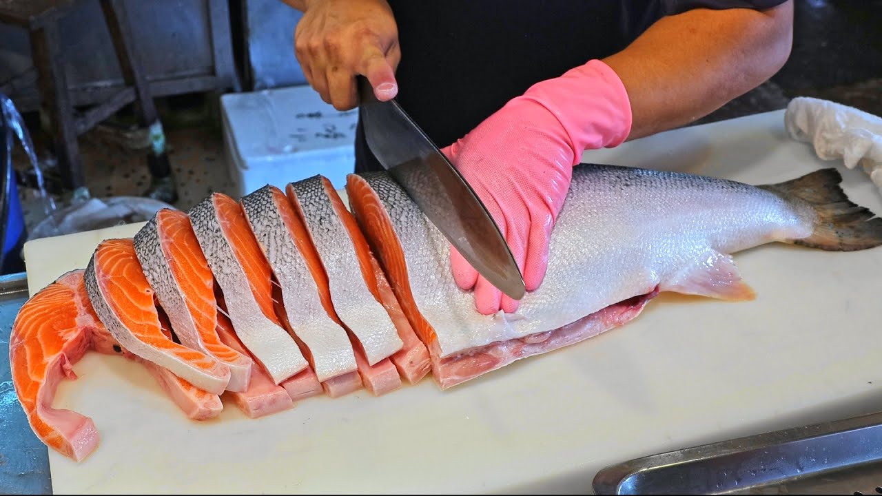 How a Master Fillet a Salmon for Sashimi in Taiwan /紅甘、海鱺魚切割達人,鮭魚生魚片製作&厚切鮭魚排 -Fish Market in Tai