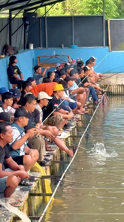 JUARA 1  LOMBA MANCING IKAN MAS DI TASIK😘