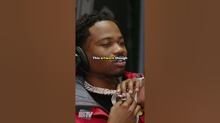 Roddy Ricch Shows Off His New Chain