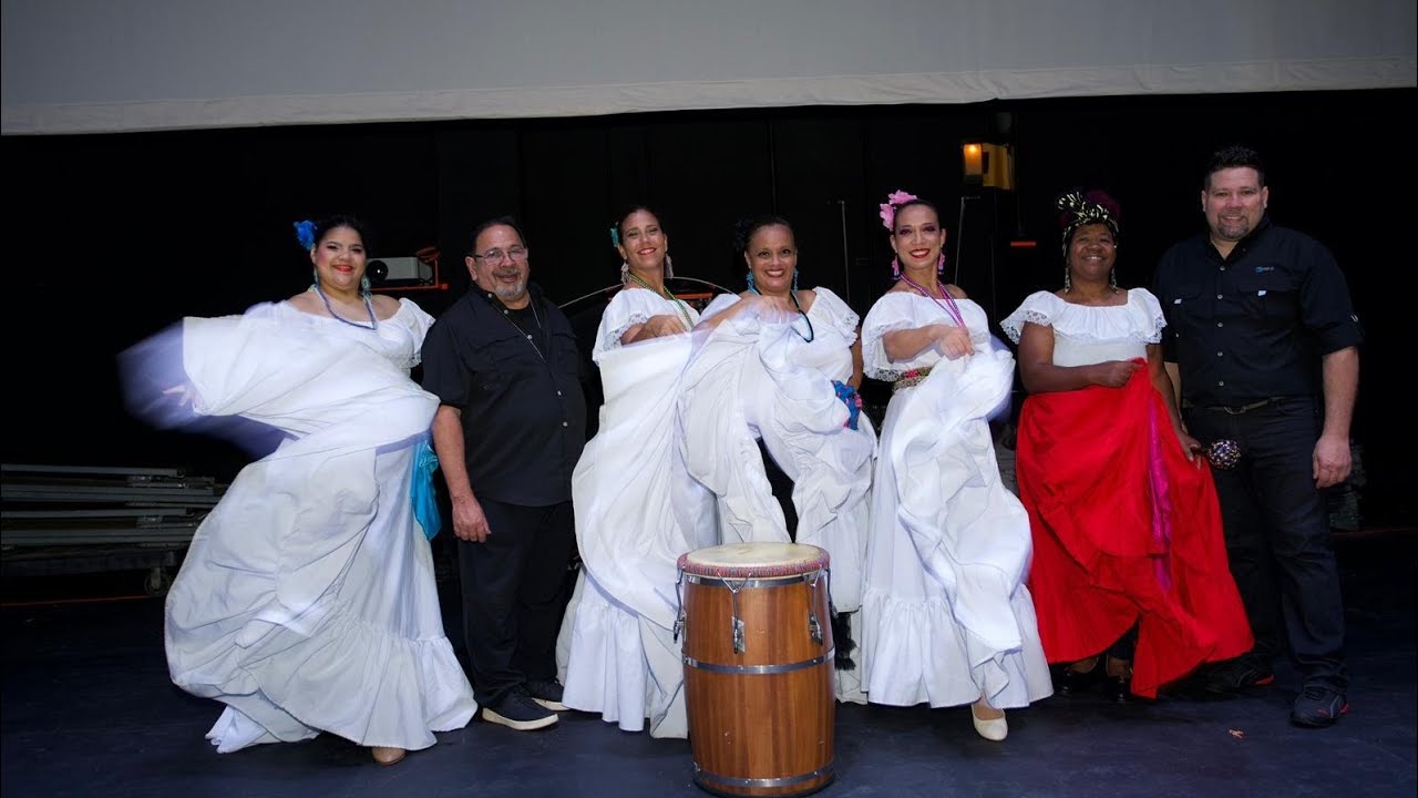 Amigas en Navidad. Nuestro regalo de Navidad. 