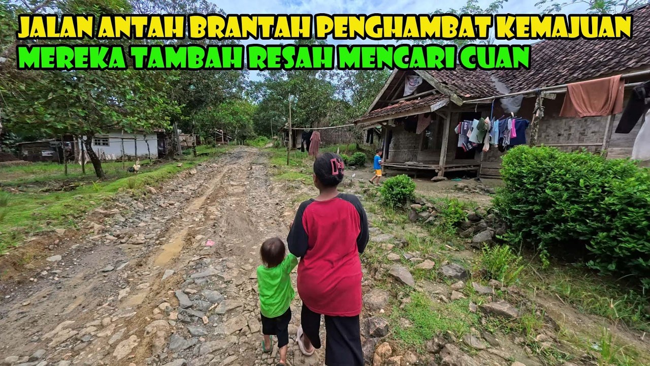 Jalan Hancur Lebur Penghambat Kemajuan..Alhasil Mereka Pun Selalu Tertinggal.