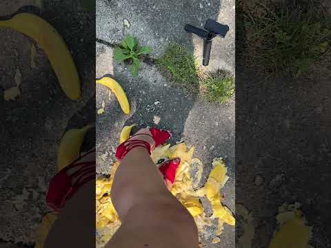 The Most Satisfying Squish You'll See Today #oddlysatisfying #asmr #highheels #foot #asmrcrushing