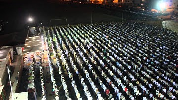 القارئ عبد الرحيم أسكور يؤم آلاف المصلين في مصلى حي الإنبعاث بمدينة سلا