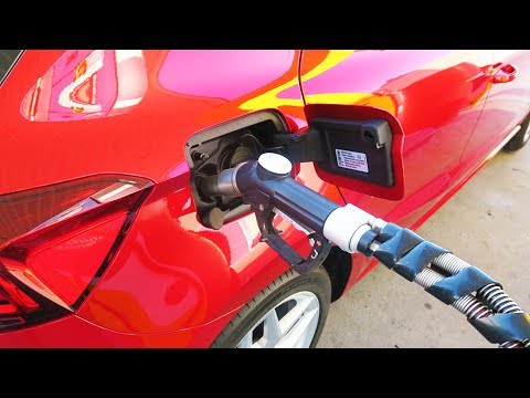 Video: ¿Es mejor el coche a GNC que la gasolina?