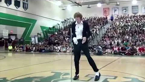 Kid Wins Talent Show Dancing to Michael Jackson's ...