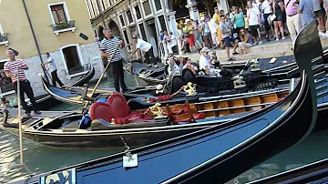 Come si chiama l'autista della gondola?