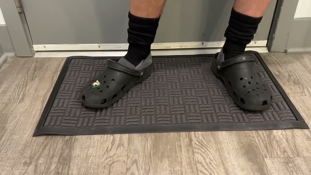 Mibao Front Door Mat, Heavy Duty Durable Welcome Mat for Outdoor Indoor Review