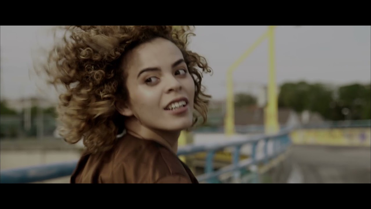 VAGARY  -  der Fashionfilm der Abschlussklassen des Kollegs an der KMD Herbststrasse