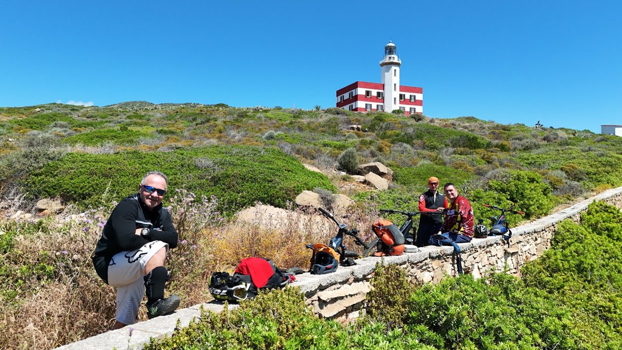 Isola del Giglio in MTB: Enduro Selvaggio tra Mare da sogno e Rocce di granito