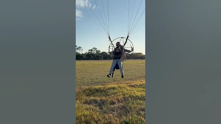 Smooth landing with passenger #paramotororlando #paramotor #shorts