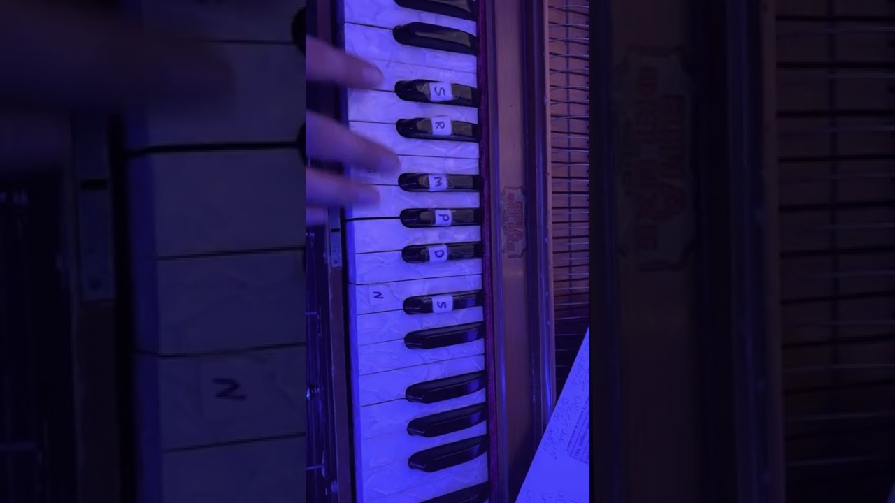 Pendashtam hamesha gule khatere mani / harmonium tutorial @AhmadZahirChannel
