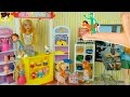 Jugando en la Jugueteria de Barbie con Sorpresas y  Bebes de Elsa y Anna - Juguetes de Titi