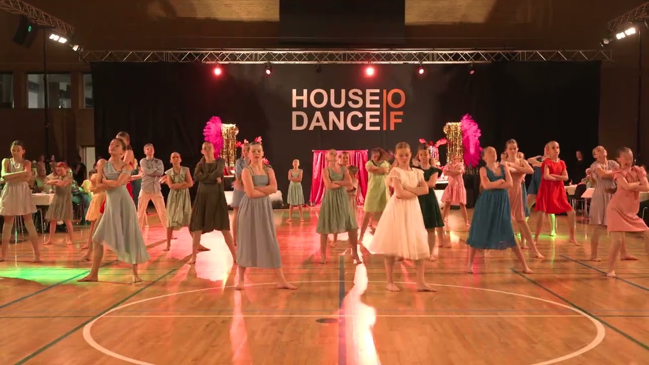 Afdansningsbal 2024, middag, Showdance 10-14 år, øvede/meget øvede, Laura