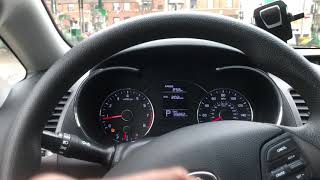Kia Forte – Traction control button