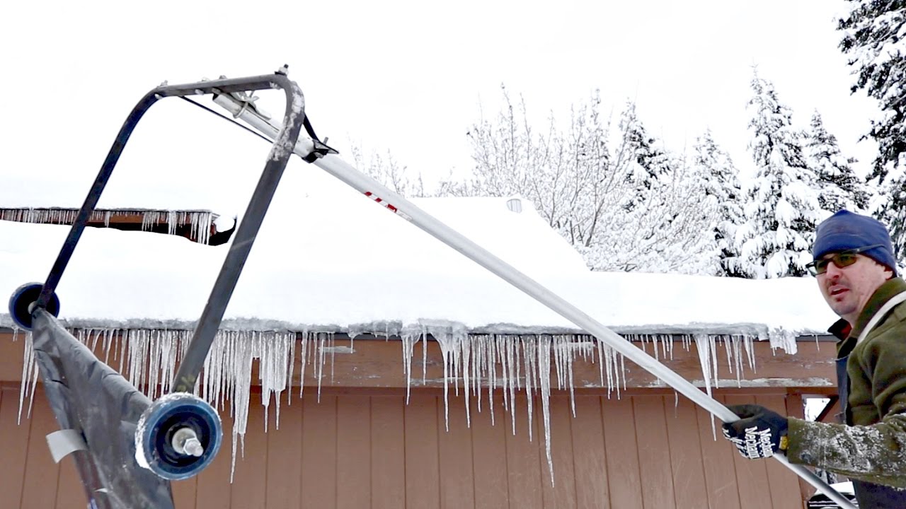 Rooftop Snow Removal Rake,Extendable Snow Shovel,Remove Heavy Snow on The Roof to Protect The House,Adjustable 20 ft Telescoping Handle,No Need to Climb The Roof to Remove Snow 