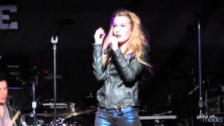 Bridgit Mendler+Band (Eric Nicolau guitar, Roberto Cerletti drummer, Neara Russel piano) LIVE
