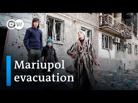 Evacuated Mariupol resident: 'In my yard, there are graves now' - DW News.