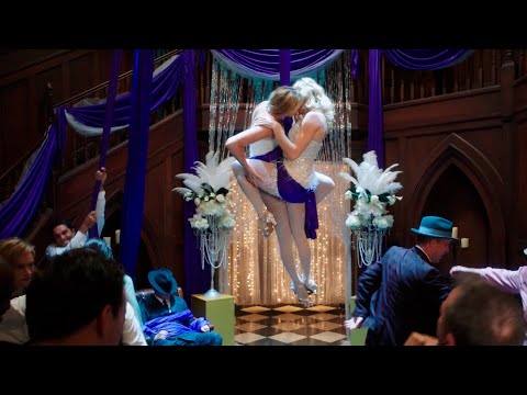 DC's Legends of Tomorrow 7x04 Kiss and dance - Sara and Ava