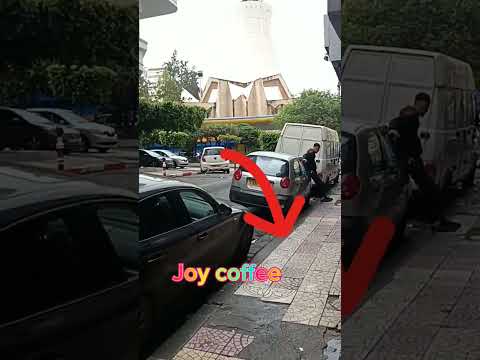 مقهى جميل في حي ديدوش مراد بالعاصمة الجزائر     فيروز أغاني فيروزيات