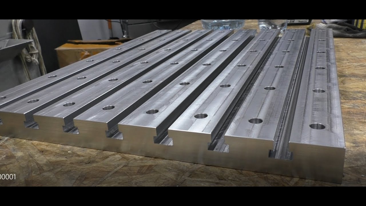 Станок 900х600 с линейной АТС - обработка стального рабочего стола.