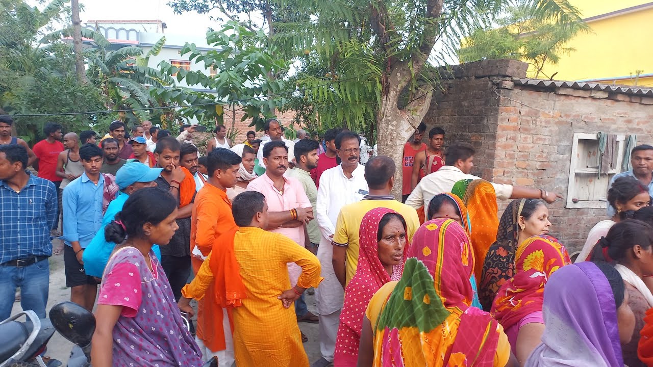 #muzaffarpur सकरा में #कांटी के 2 छात्र गाड़ी के हुए #शिकार परिवार में मचा #कोहराम हजारों की भीड़