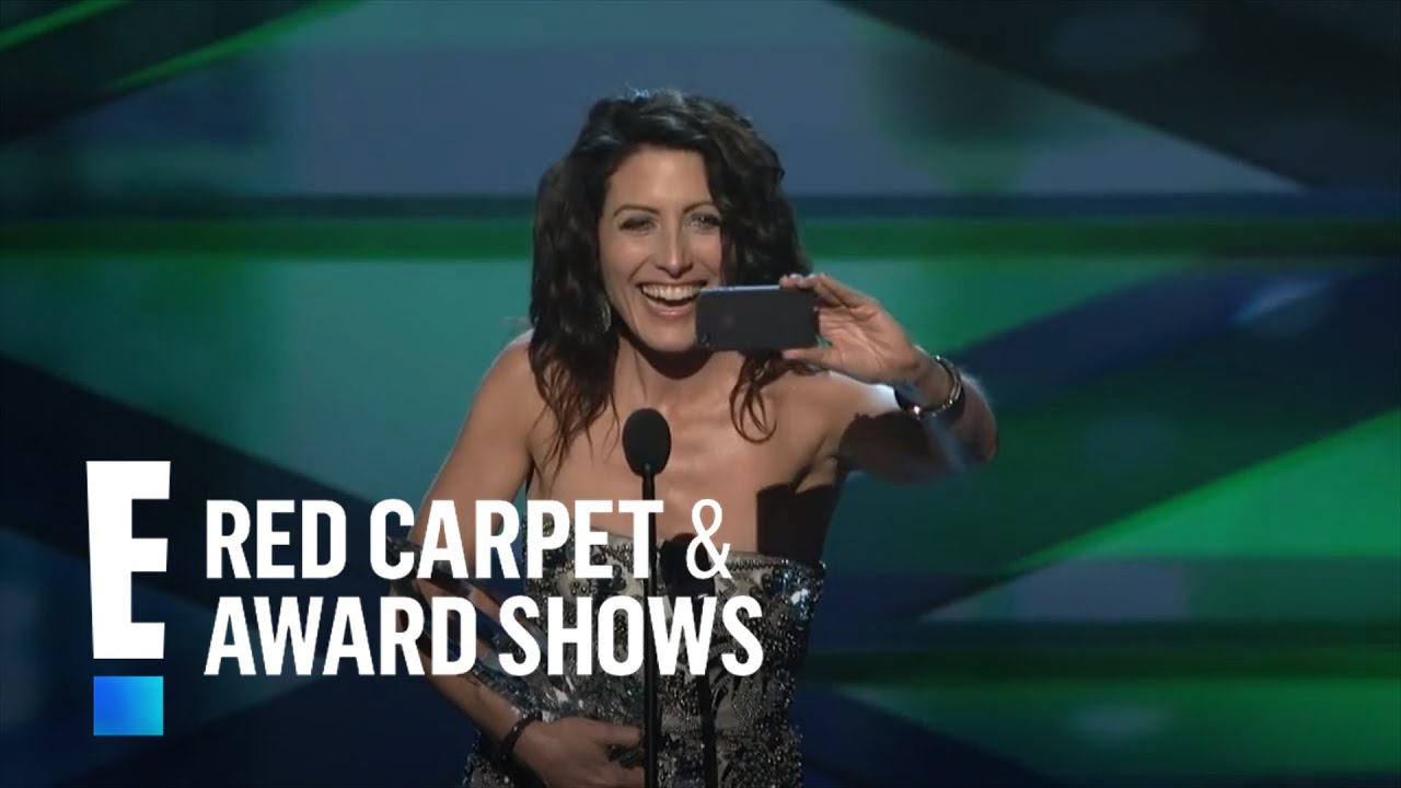 The People's Choice for Favorite TV Drama Actress is Lisa Edelstein | E! People's Choice Awards
