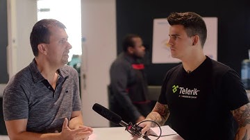 Todd Motto chats with Misko Hevery during Angular Connect 2016