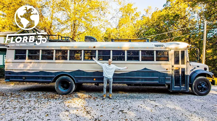 College Student's Bus Conversion Is Nicer than most Apartments - DayDayNews