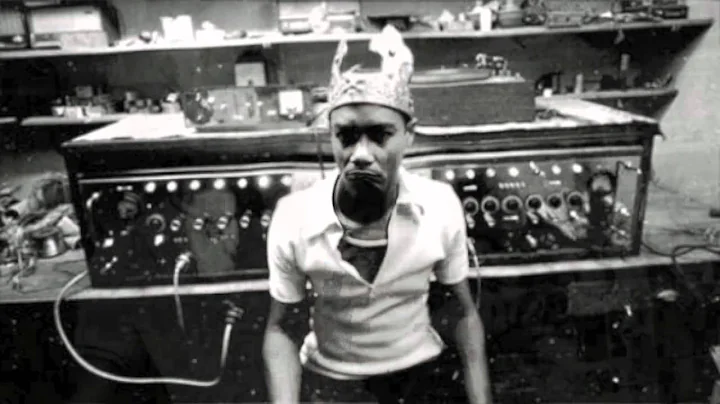 King Smiley - Tipatone