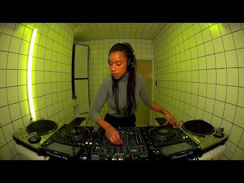 Natalie Robinson | HÖR - January 29 / 2024