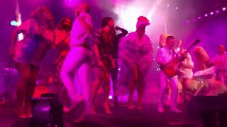 Kesha performing Tik Tok live closing out the Kesha Cruise 2019