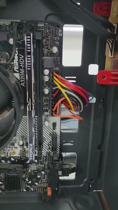 O conector da placa  mãe onde liga a fonte está com mal contato