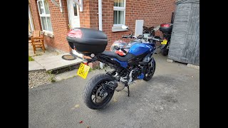 Fitting a Top Box to 2022 BMW F900XR - Givi 5137FZ Rack - Givi M5