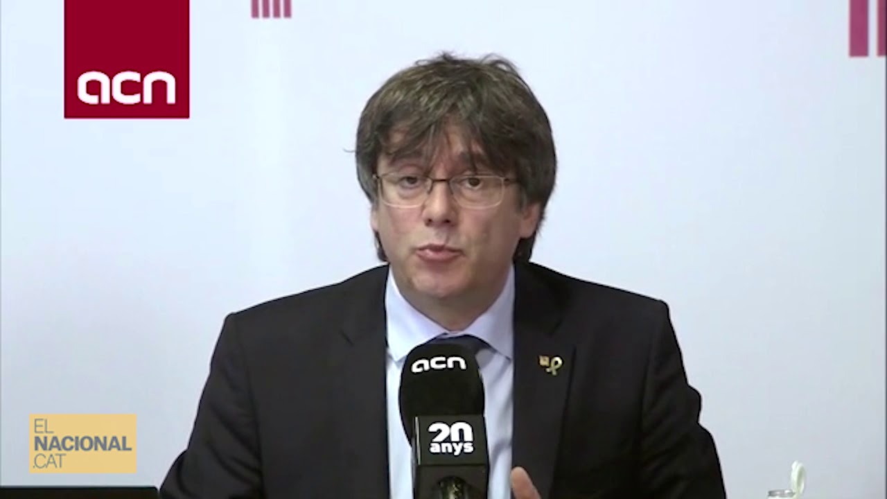 el nacional periodico Puigdemont defensa que ell no va renunciar a la restitució del Govern