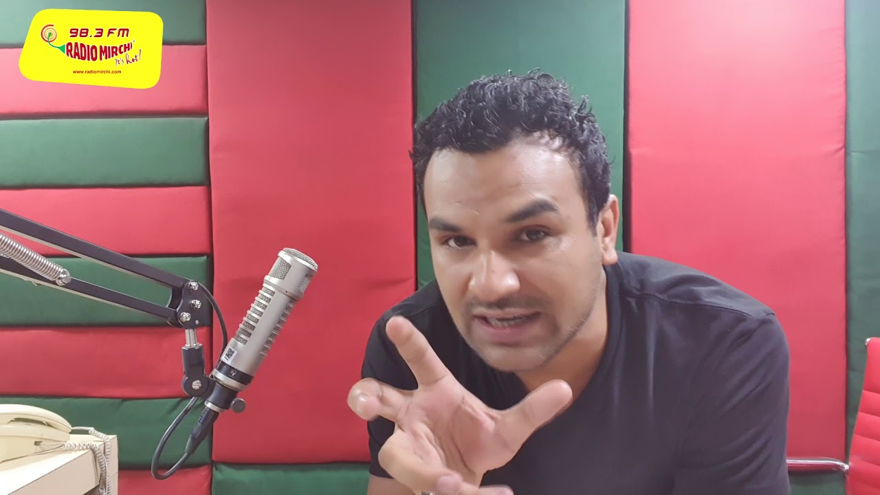 Naukar Vahuti Da Mirchi  Movie Review | Pak Pak Deepak