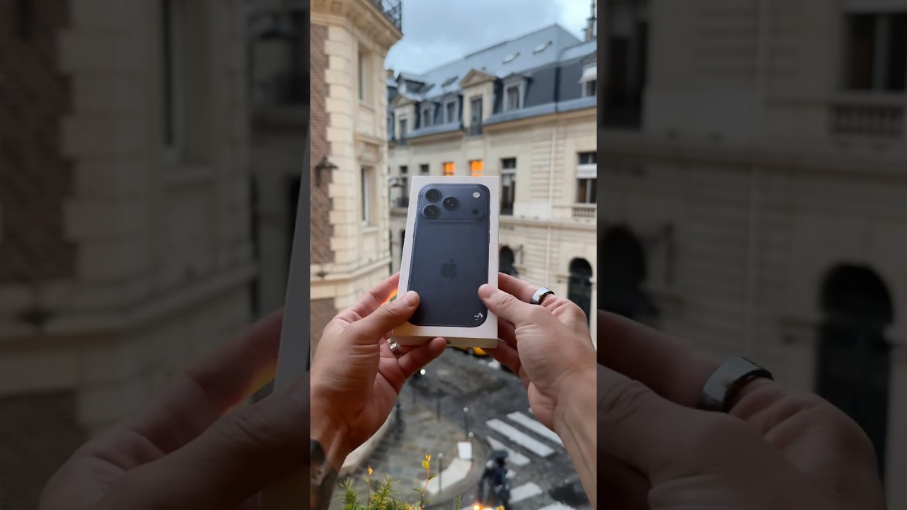 Unboxing iPhone 17 Pro (Deep Blue)