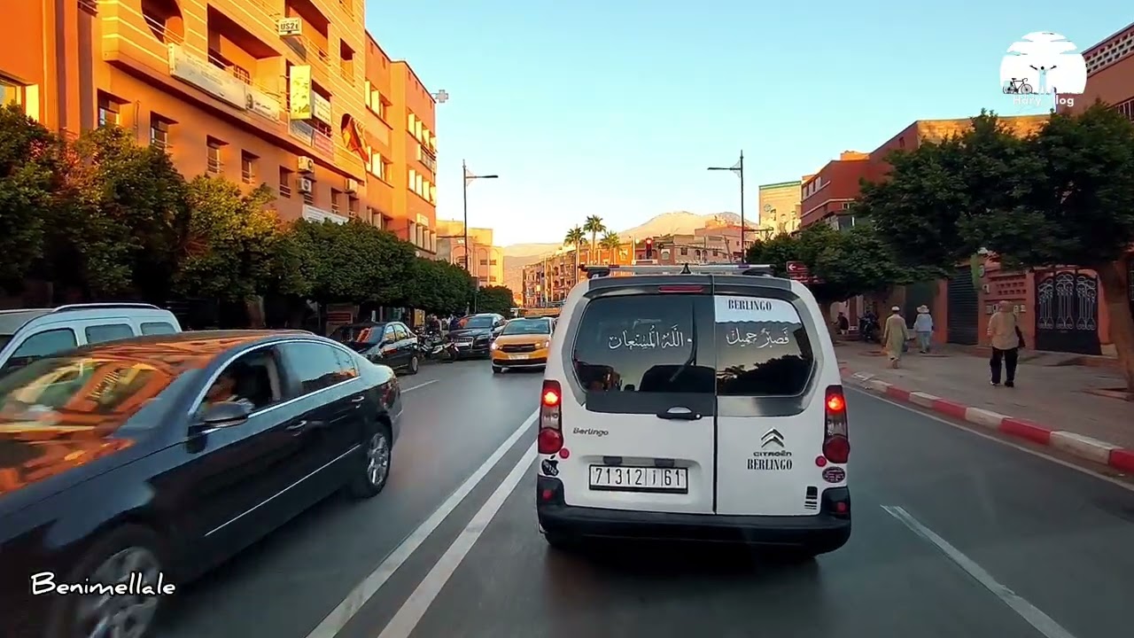 جولة في بعض الشوارع بني ملال مع نغمات الفنان الشاب العوينة 