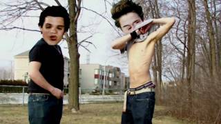 TWILIGHT SAGA: ECLIPSE - Robert  Pattinson and Taylor  Lautner Strip Shirtless!
