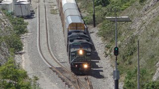 Tren de ferrosur saliendo del escape de huaxtitla con destino al puerto de Veracruz.
