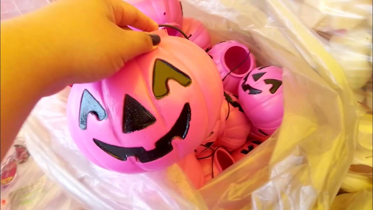 Calaveritas💀 y Calabacitas🎃 de plástico,para pedir dulces en Halloween