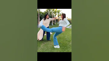 ياسمين عبد العزيز ومنى الشاذلي 